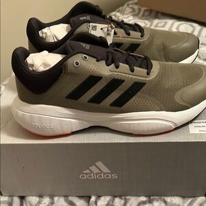Adidas Men's Response Olive Green Running Shoes 9.5